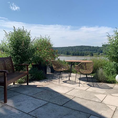 Stille X Weite - Hochwertige Wohnung Mit See-Panorama Kronburg Extérieur photo