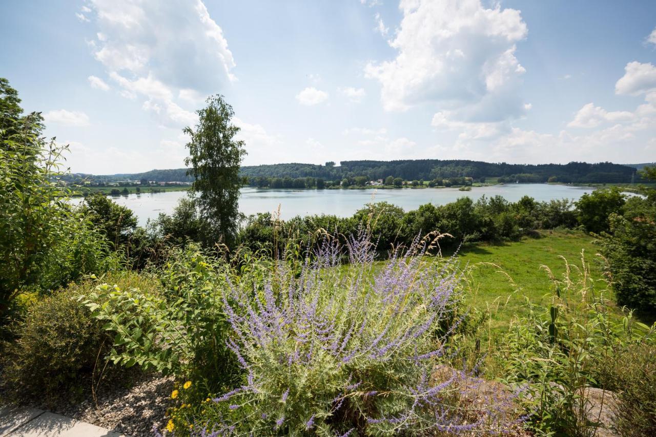 Stille X Weite - Hochwertige Wohnung Mit See-Panorama Kronburg Extérieur photo