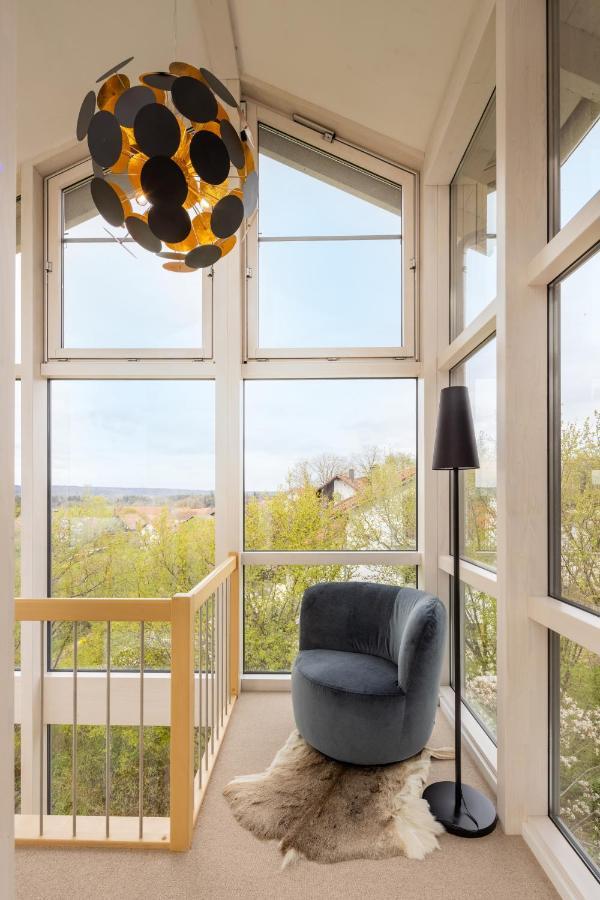 Stille X Weite - Hochwertige Wohnung Mit See-Panorama Kronburg Extérieur photo