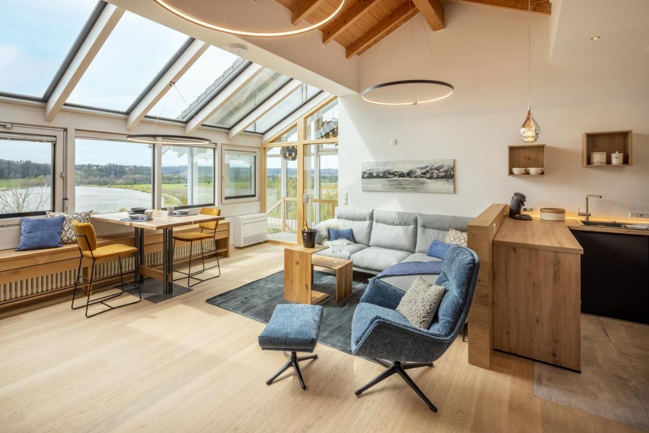 Stille X Weite - Hochwertige Wohnung Mit See-Panorama Kronburg Extérieur photo