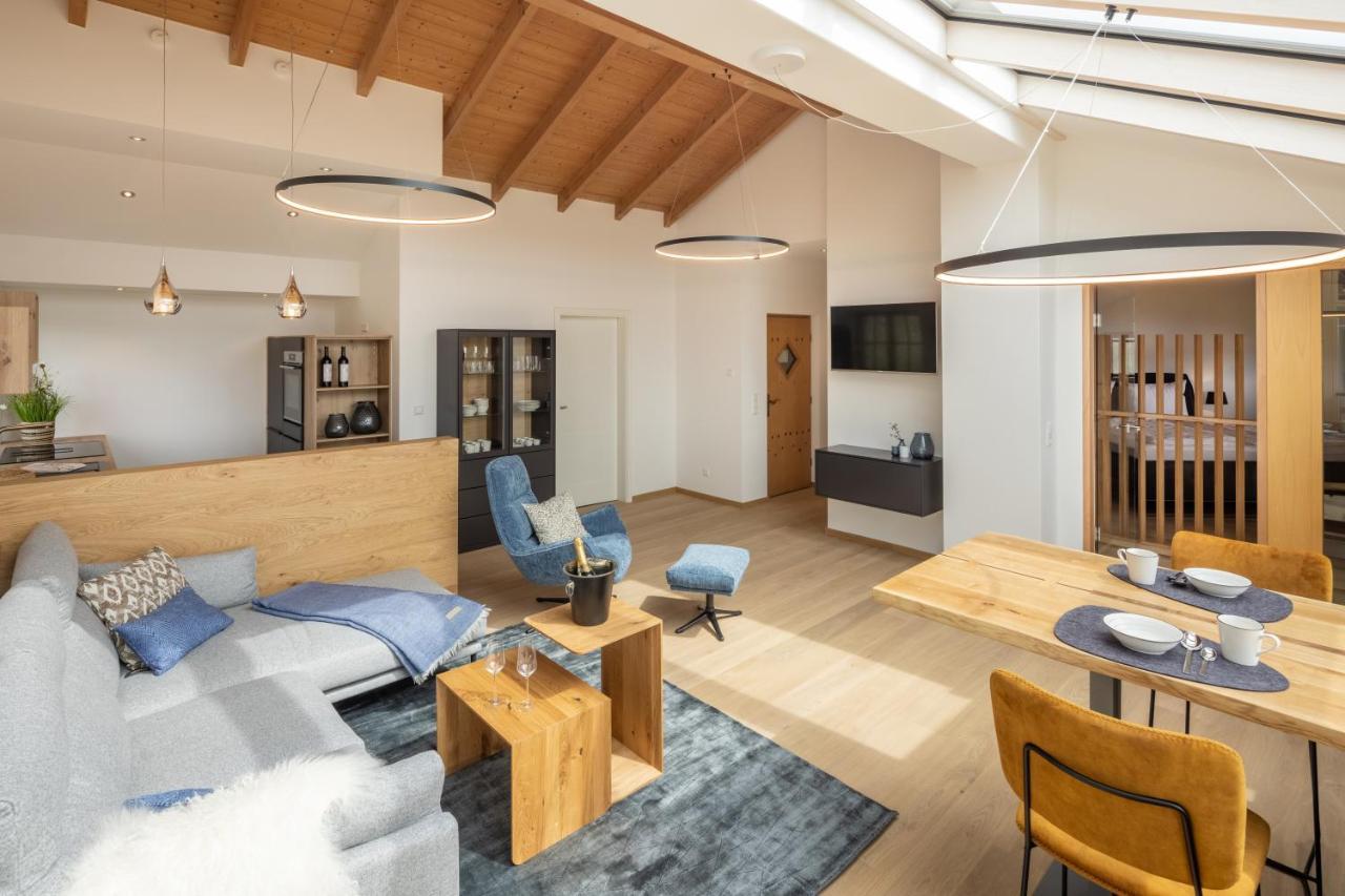 Stille X Weite - Hochwertige Wohnung Mit See-Panorama Kronburg Extérieur photo