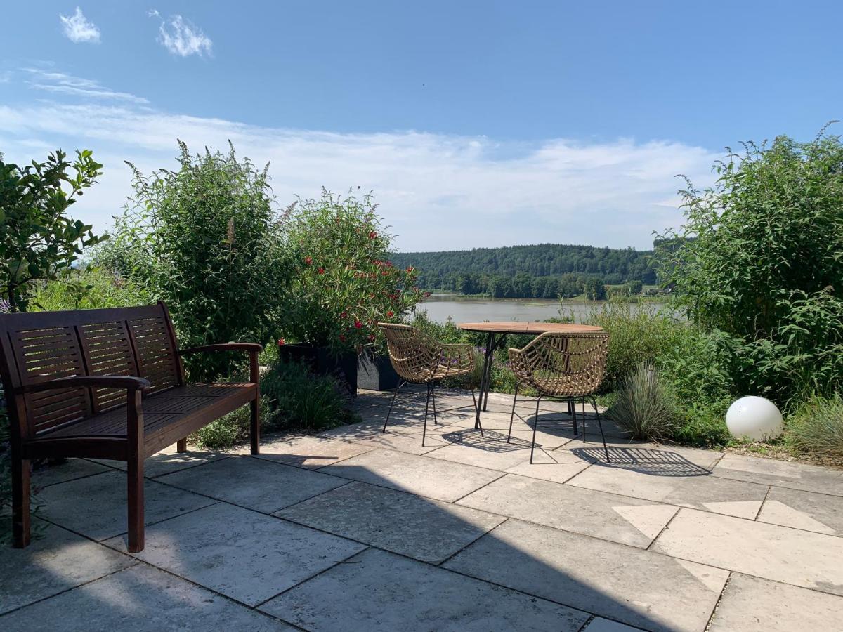 Stille X Weite - Hochwertige Wohnung Mit See-Panorama Kronburg Extérieur photo