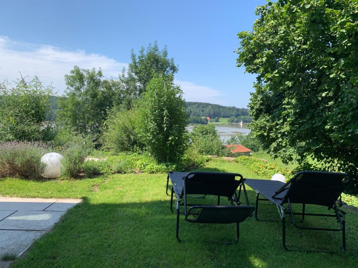 Stille X Weite - Hochwertige Wohnung Mit See-Panorama Kronburg Extérieur photo